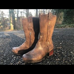 Ugg leather boots.1004206-Jasper worn 4-5 times